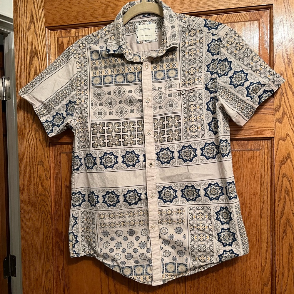Denim & Flower Printed Short Sleeve Button Up